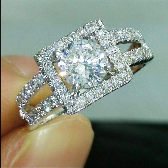 New Luxury 925 Silver Double Layer Diamond Ring 💍 - Picture 4 of 4